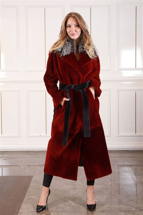Buy astragan fur coats, natural sheepskin in shops in Turkey from the ...