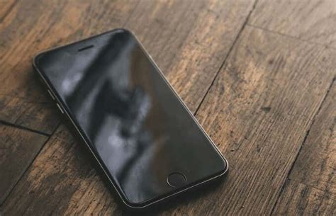 7 лучших защитных пленок для экрана для Android и iPhone - ZanZ