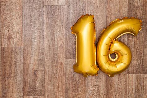 Number 17 Banque d'images et photos libres de droit - iStock