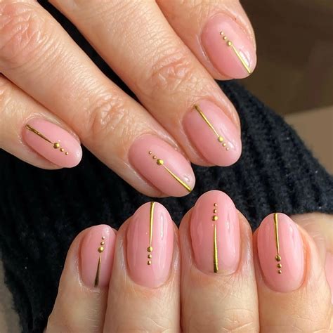 30 Best Minimalist Nail Design Ideas You Should Check