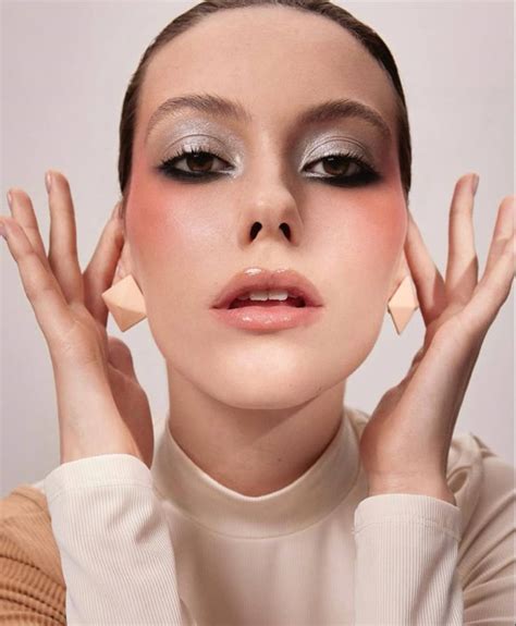 pin  arina rid  slaaay edgy makeup editorial makeup dope makeup
