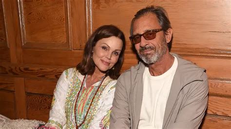 Belinda Carlisle facts: Singer's age, husband, children and biggest ...