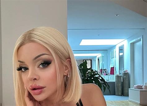 Katja Krasavice - Bio, Age, Height, Wiki | Models Biography