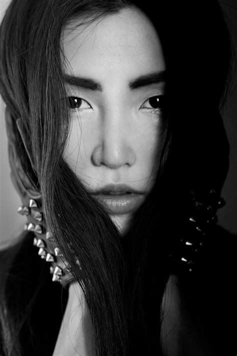 Nicoline Yiki (37 фото)
