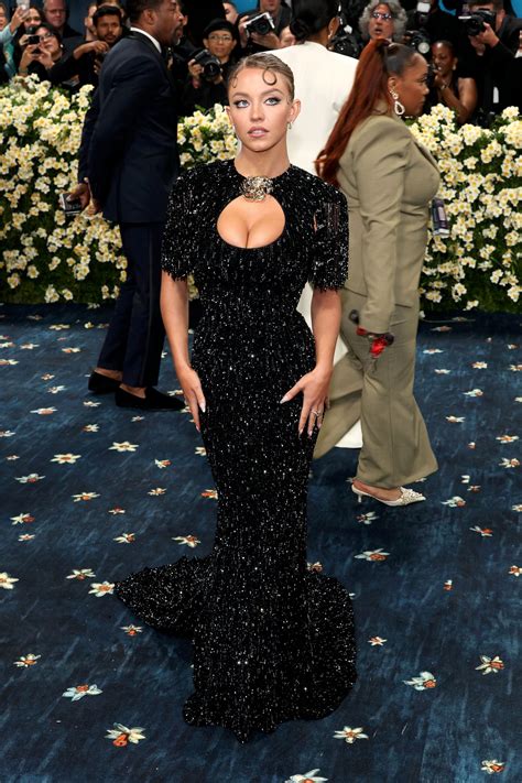 Sydney Sweeney Big Boobs Cleavage Met Gala - Hot Celebs Home