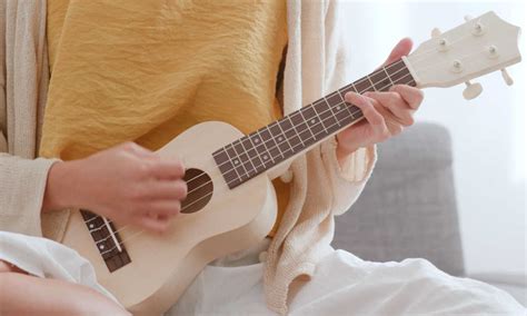 kunci ukulele senar  dasar  mudah dipelajari