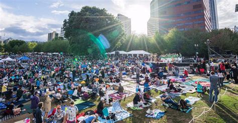 Oregon Symphony Kicks Off Season with Cannons and Fireworks - Portland ...