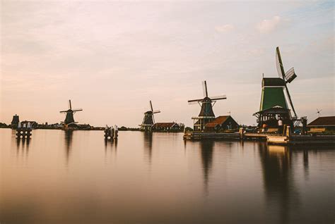 Kinderdijk of Zaanse Schans: waar kan je het beste windmolens bezoeken