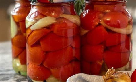 Маринованные помидоры с луком и уксусом на зиму простой рецепт пошаговый