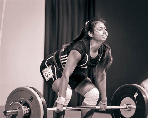 무료 이미지 : 사람, 방, 팔, 근육, 가슴, 보디 빌딩, 체력 단련, 바벨, 육체적 운동, 웨이트 트레이닝, 인간 행동