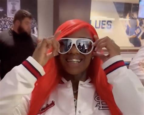 Rapper Storms Gate At Newark Airport With Metal Stanchion In Nasty ...