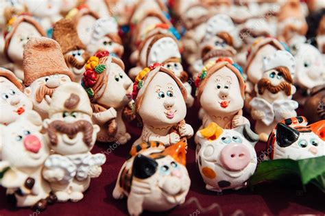 Many Ukrainian souvenirs - clay figurines — Stock Photo © rubanok.i.ua ...