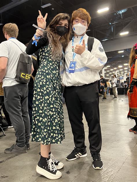 ARUUU ☾★ VTUBER 🐀 on Twitter: "LETS FUCKING GO KNEEEEEEEE