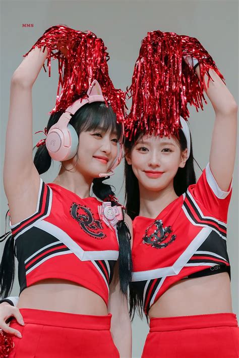 Pin by Janne Annala on Pikatallennukset | Kpop girls, Cheerleader girl ...
