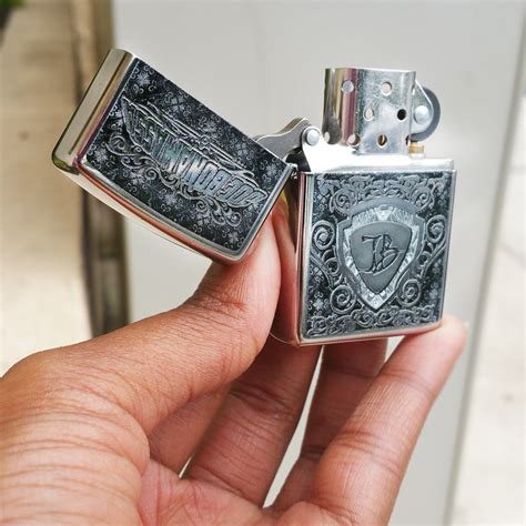 Zippo Shop : ZIPPO chrom gebürstet Set Ledertasche Clip / Schlaufe inkl ...