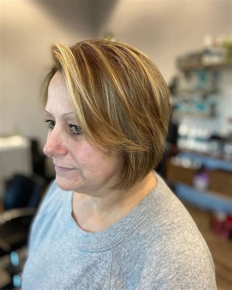 50 Head-turning Hairstyles for Women 50+ with Fine Hair