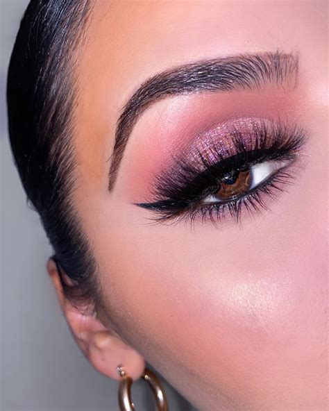 Smokey Eye Makeup Pink