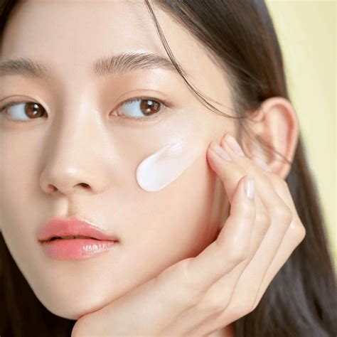 Лучшая корейская косметика: 10 крутых средств для всех типов кожи | theGirl