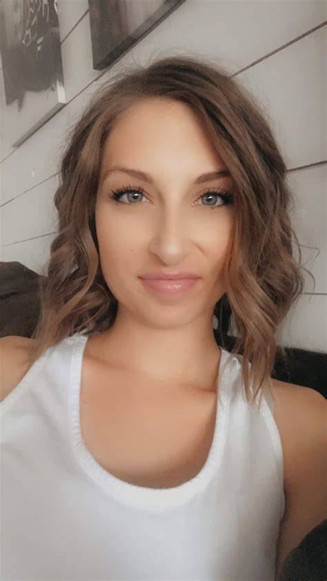 Elena Munoz, Author at Her View From Home