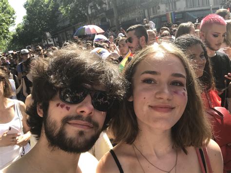 First ever pride for us, as a bisexual couple ! (And first one as a