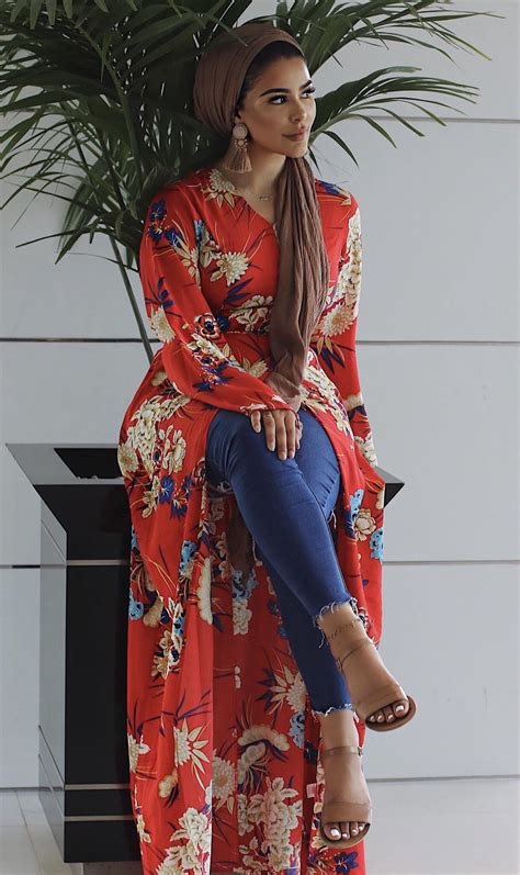 Want those legs wrapped around you? | Scrolller