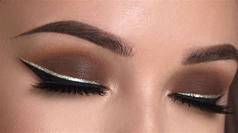Silver Eyeliner - Homecare24