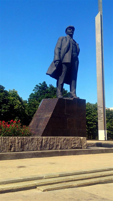 Памятник Ленину (Украина, Донецк) | Памятники, Украина, Статуи