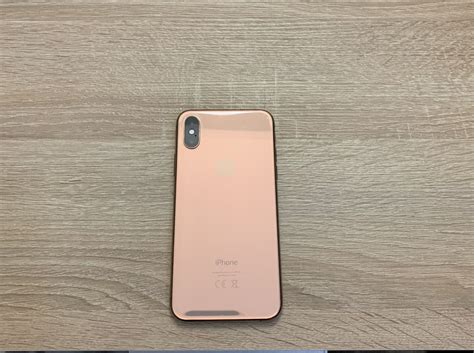 Iphone xs gold