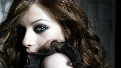 Michelle Trachtenberg Computer Wallpapers, Desktop Backgrounds ...
