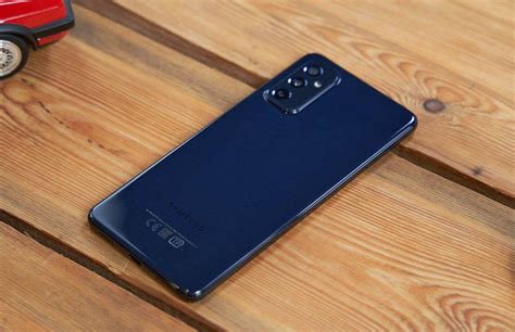 Лучшие недорогие телефоны Samsung, которые можно купить в России ...