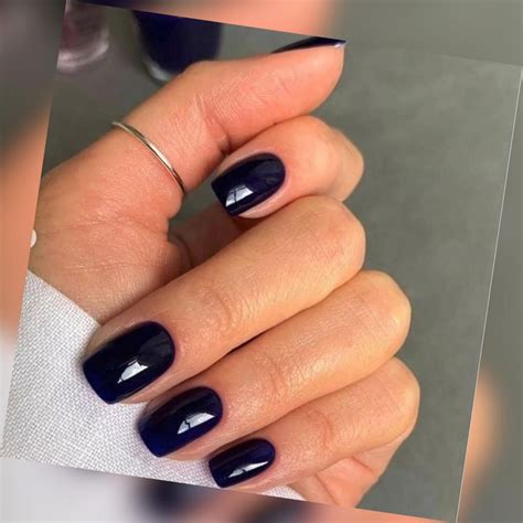 Pin di Martazhuk su Ваші піни | Unghie idee, Unghie, Unghie blu notte