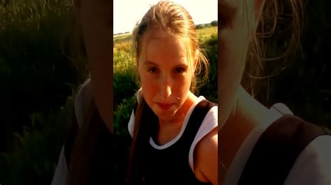 Копия видео "Вот как ломается голос у девочек! Смотреть всем! Ржака ...