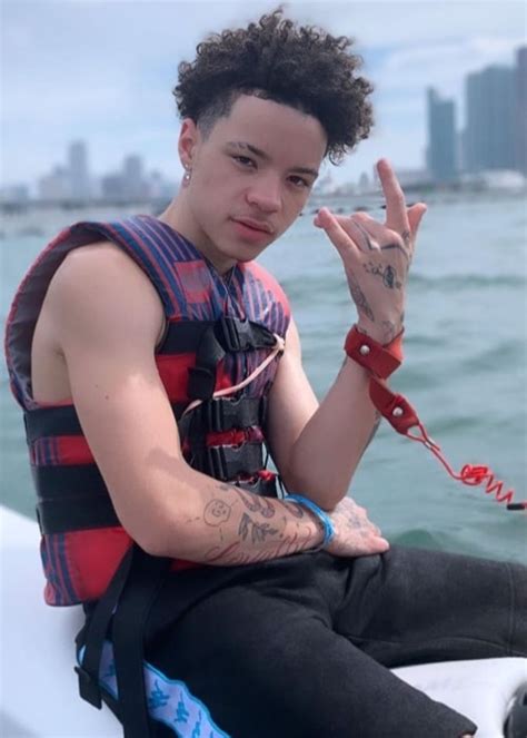 Lil Mosey 2025: dating, net worth, tattoos, smoking & body facts - Taddlr