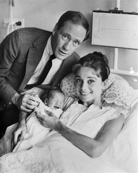 The Audrey Hepburn Look Book | Audrey hepburn, Hollywood, Audrey