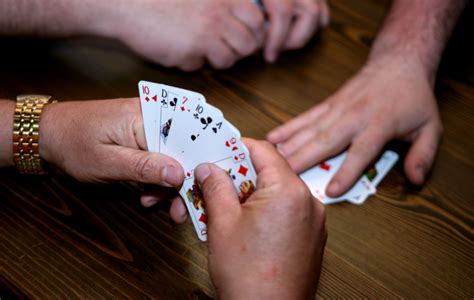 Карточная игра бура: правила игры, стратегия, разновидности