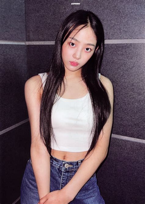 A Minji Saiu Do New Jeans - NewJeans : MINJI - 1st EP ‘New Jeans’ Album Scans cr....