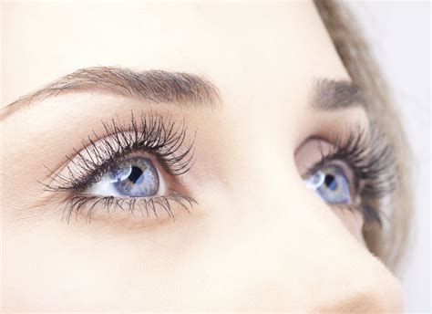 Bright and Beautiful Eyes - Rosanna Davison Nutrition