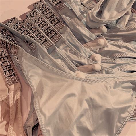 Most anntaylor clothes are designed by a secret team 19