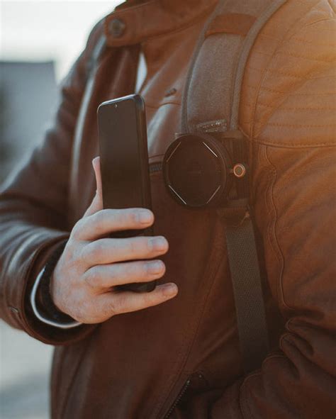 lock backpack strap mount  hiking camping