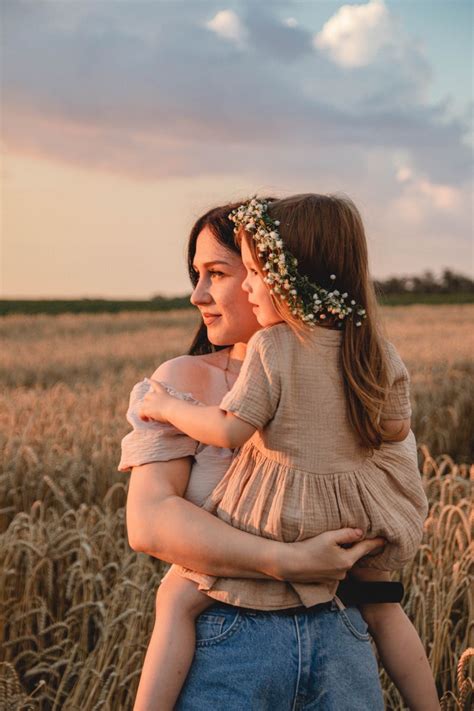 Мама с дочкой | Mommy daughter photoshoot, Mother daughter photoshoot ...