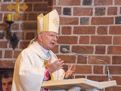 Abp Jędraszewski złożył rezygnację. Czeka na decyzję papieża Franciszka ...