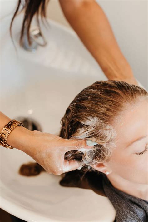 Pin by Марія Панасій on Quality services ideas | Hair salon pictures ...