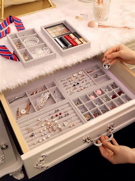 jewelry organizer trays