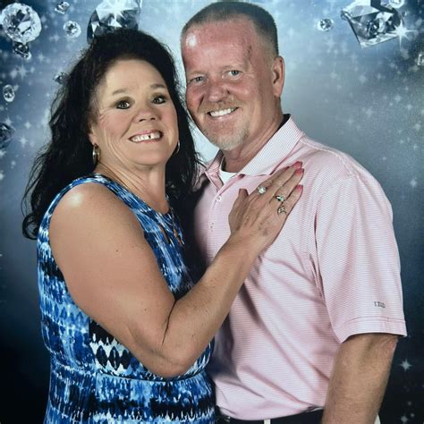 A simple way to track the time now in new york on your watch 2