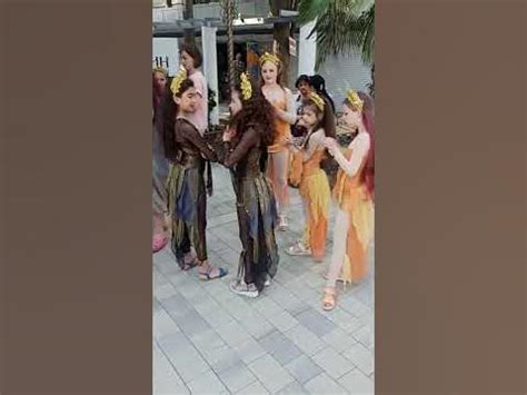 У Лукоморья дуб зелёный, златая цепь на дубе том.. День рождения ...