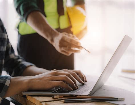 Employees protest as NYCHHC PeopleSoft glitches cause payroll delays 9