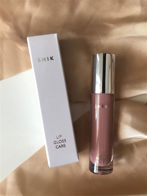 Идеальный по всем параметрам блеск для губ Shik Lip Care Gloss 02 ...