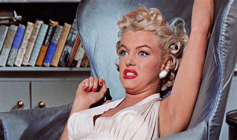 Marilyn Monroe GIF - Find & Share on GIPHY