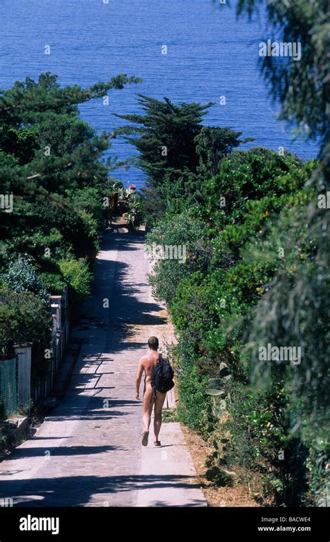 France, Var, Ile du levant, the alley leading to the harbour Stock Photo: 23640348 - Alamy