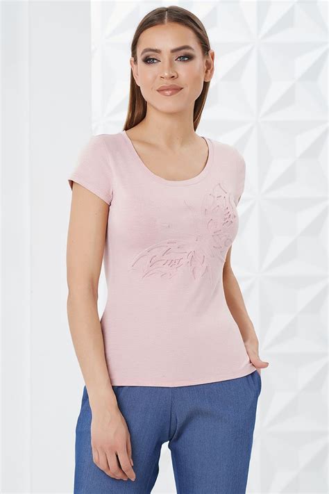 Модная летняя блузка из вискозы по доступной цене V Neck, Tops, Women ...